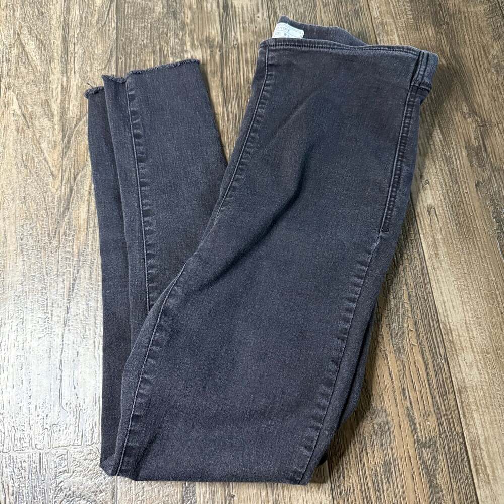 Free People Black Pull on Skinny Jeans with Raw Hem Size 30